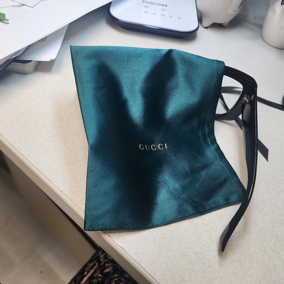 Gucci Glasses - Picture 6 of 6